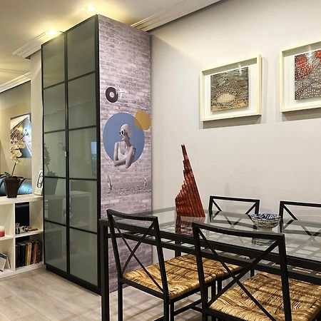 Apartamento frente al Guggenheim. Urbanizacion de lujo en el centro Bilbao Exterior foto